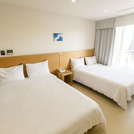 Bk Hotel Jeju Seogwipo Exterior photo
