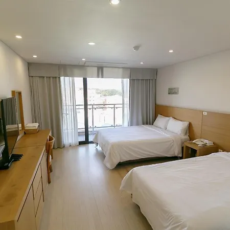 Bk Hotel Jeju Seogwipo Exterior photo